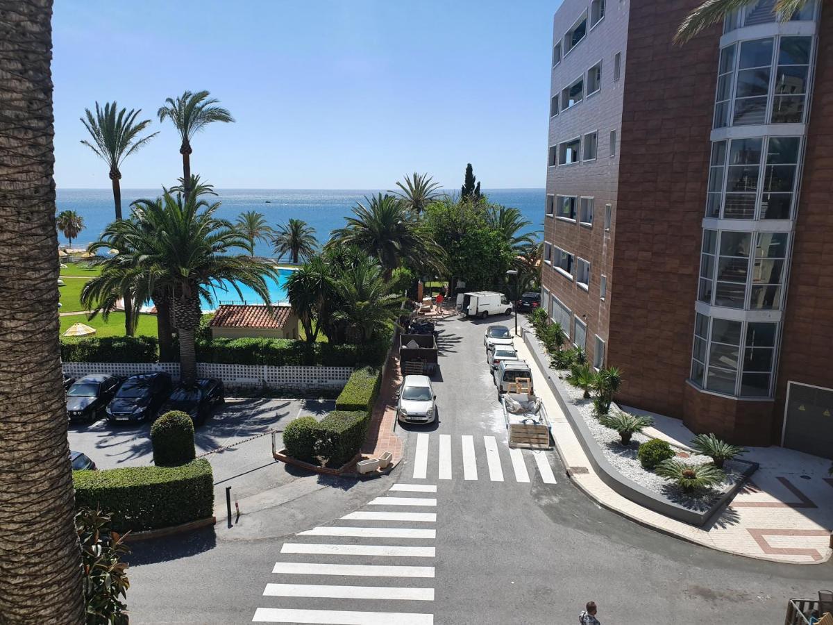 Urbanizacion La Roca, Estudio 托雷莫利诺斯 外观 照片